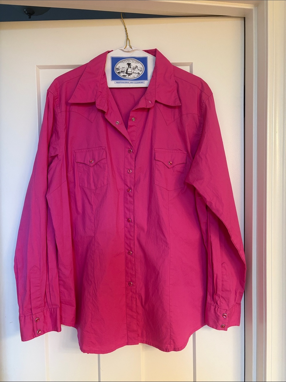 Wrangler Classic Button-Front Women’s Shirt - Hot Pink